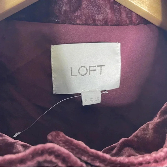 Loft Women's Burgundy Velvet Utility Jacket Size Medium - Picture 3 of 7